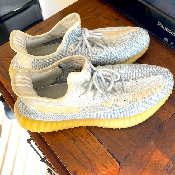 Adidas Yeezy boost cloud non reflective 350
